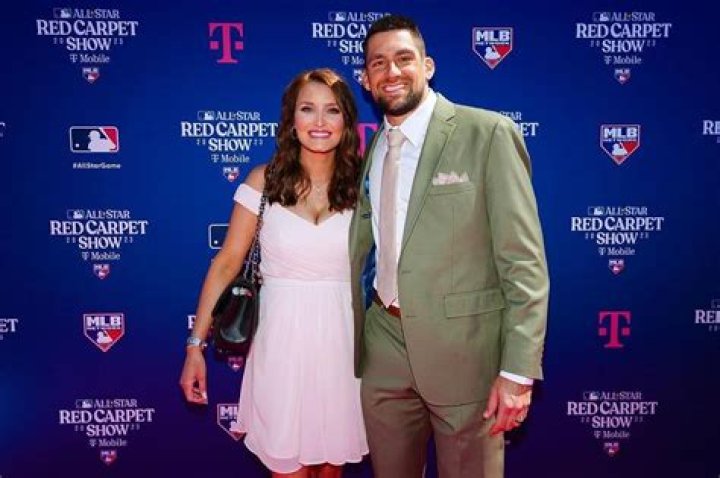 Nathan Eovaldi Biography, Girlfriend, Family, Height, Weight