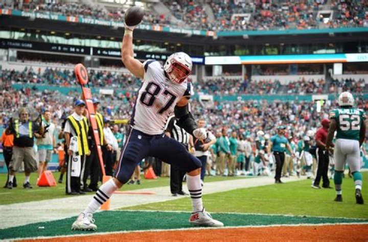 New England Patriots’ Rob Gronkowski Announces Retirement At Age 29