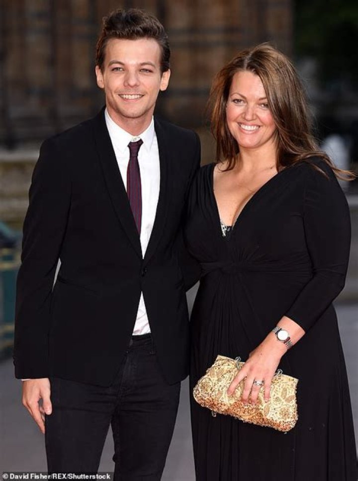 Niamh's Next Step Welcomes Johannah Deakin, Louis Tomlinson's Mum, As Patron