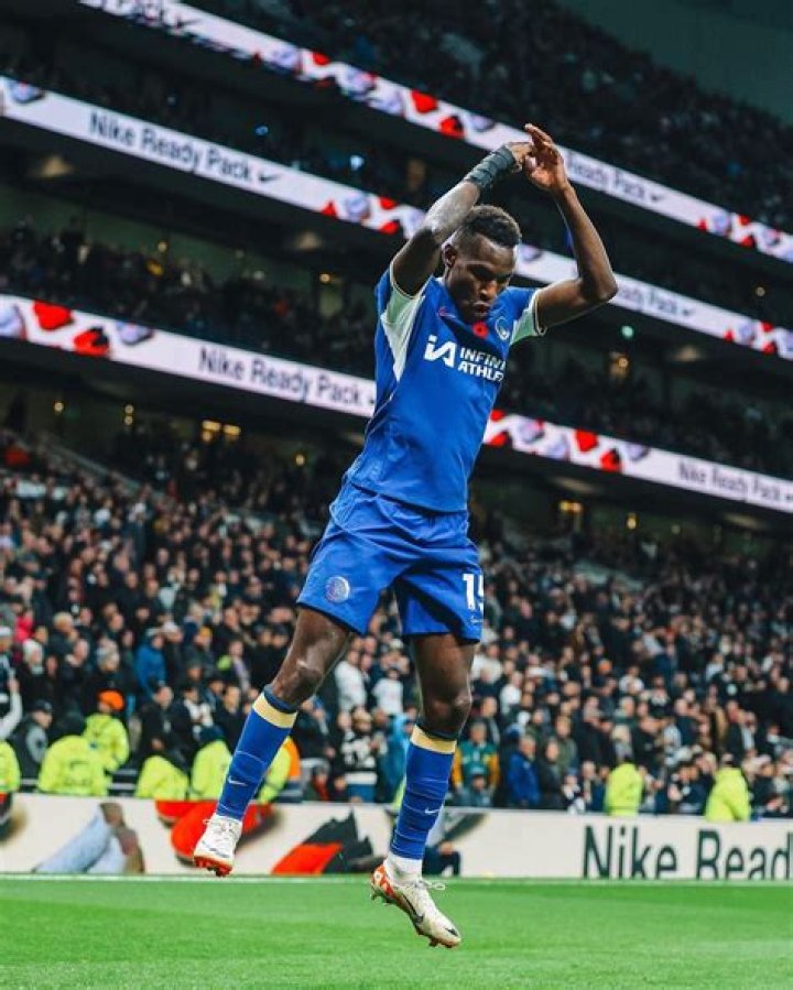 Nicolas Jackson Biography: Age, Girlfriend, Stats, Net Worth, Salary, FIFA, Goals, Parents