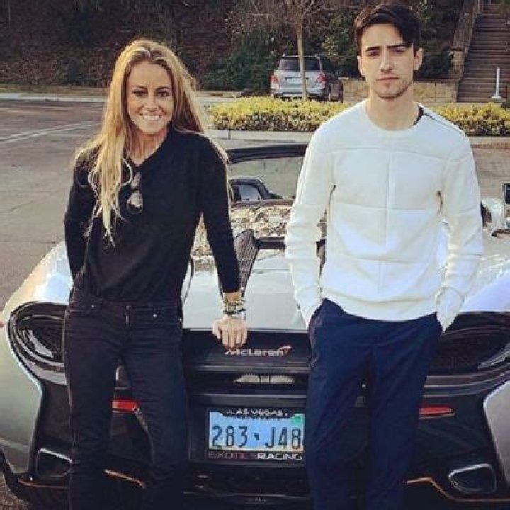 Nicole Curtis- Biography, Age, Height, Net Worth, Husband, Marriage