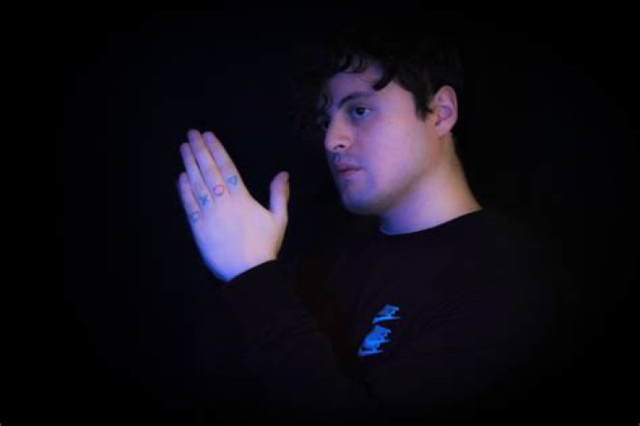 Nitro Fun Releases New Single “Chase Me,” featuring Linney