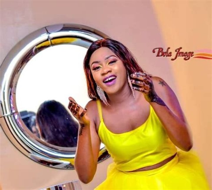 Olayinka Solomon Biography: First & New Husband, Net Worth, Age, Father, Son, Wikipedia, House, Child, Pictures, Movies