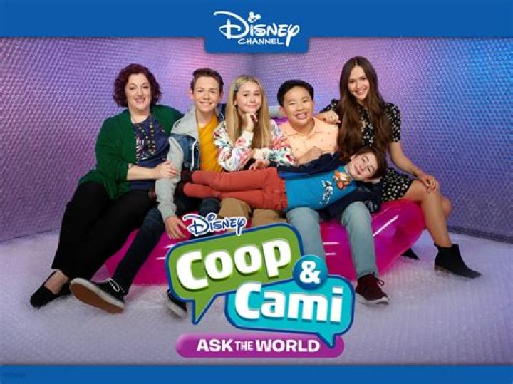 Paxton Booth chats 'Coop & Cami Ask The World'