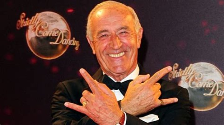 Pourquoi Clemence Danse Avec Une Femme