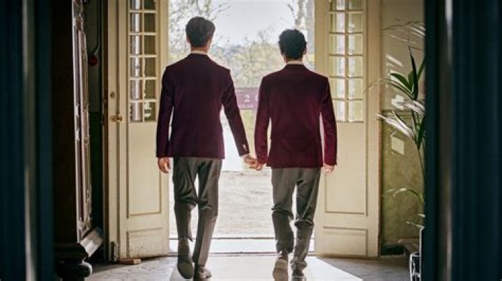 PREMIERE | Misty Mtn Release Seductive ‘Silver’