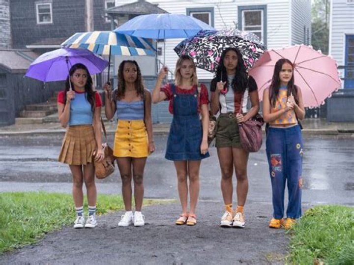 Pretty Little Liars Recap Summer Finale – Charles Is Transgender, Cece Is “A”: Season 6 Episode 10 “Game Over, Charles”