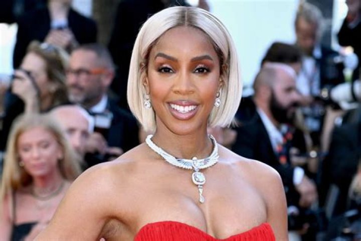 R. Kelly - Celebrity