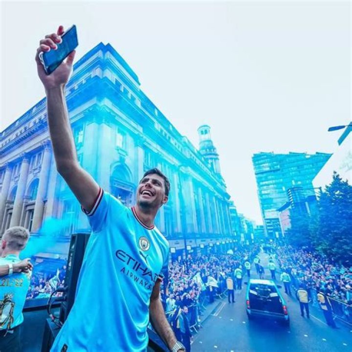 Rodri Biography: Wife, Age, Height, Net Worth, Salary, Stats, Transfermarkt, Instagram, Goals