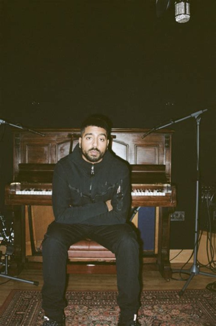 RVHEEM Shares Soulful Single "For You"