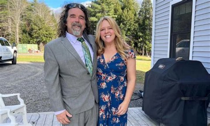 Ryan Eldridge Bio; Net Worth, Age, Wife, Maine Cabin Masters, Wedding, Facts