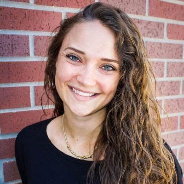 Samantha Brett Burton- Bio, Wiki, Age, Height, Net Worth, Relationship