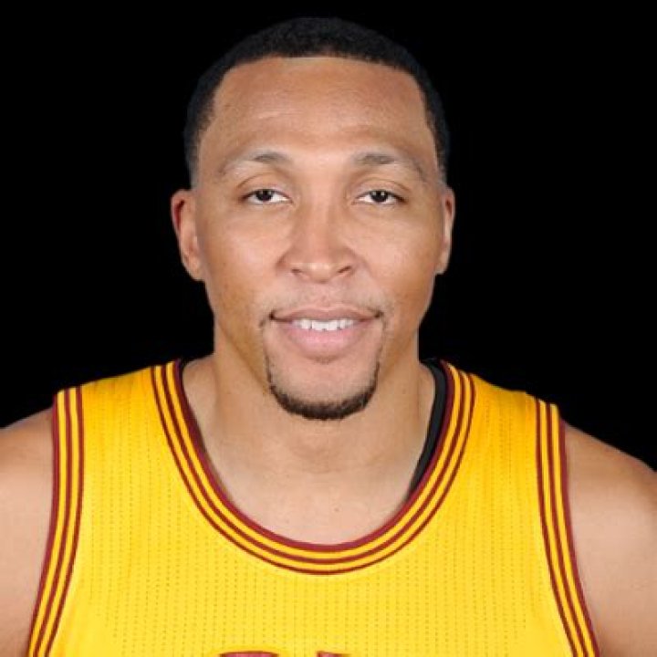 Shawn Marion- Wiki, Age, Height, Net Worth, Girlfriend, Ethnicity
