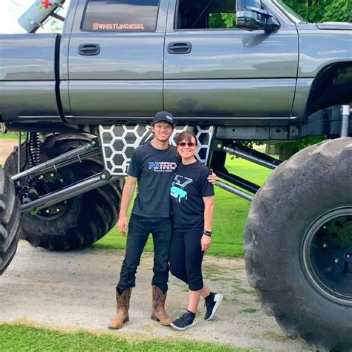 Steve Michalik Biography: Age, Wife, Net Worth, Photos, Instagram, Wikipedia