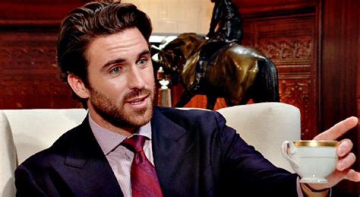 The Young and the Restless Spoilers: Summer’s Allergic Peanut Reaction – Chance Saves Life After Disaster Strikes?