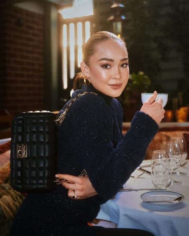 Vera Bulder Biography: Age, Net Worth, Instagram, Movies, Height, Sibling, Parents, Spouse, Children