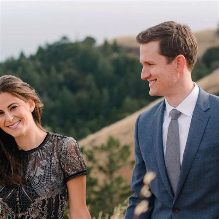 Who is Lila McCann Dating – Lila McCann's Husband & Exes