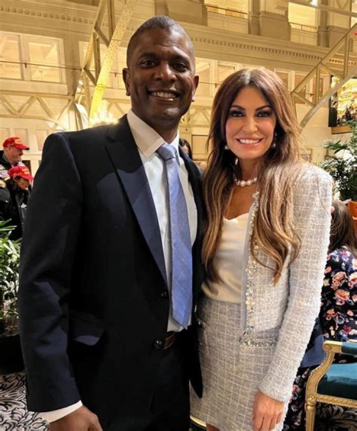 Who Is Mike Brewer’s Wife? His Net Worth, New Show, Age, Height & Facts