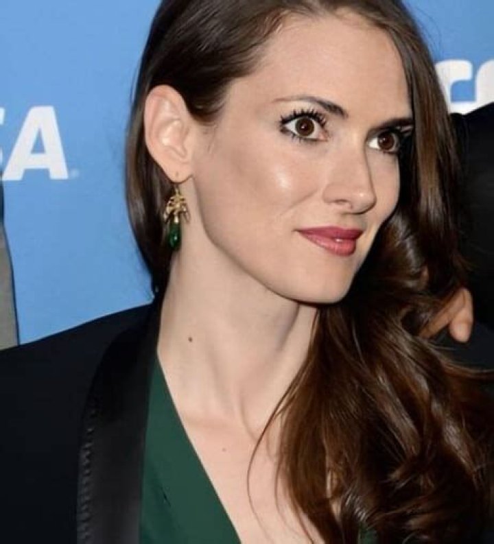 Winona Ryder Height, Weight, Age, Measurements, Net Worth, Facts