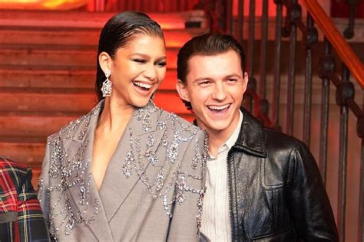 Zendaya's Boyfriend Guide: A Look Into Her Dating History